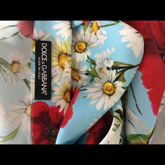 Dolce and Gabbana silk top - Picture 7 of 8